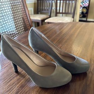 Rockport Suede Pumps